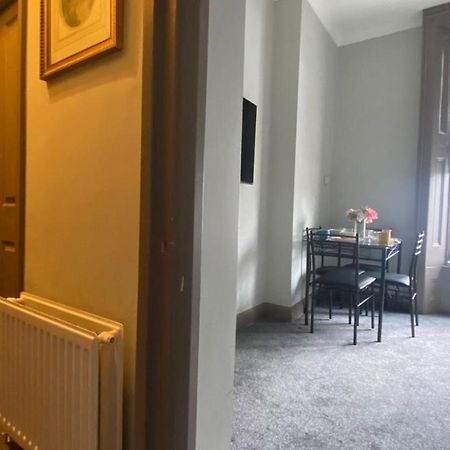 3 Notting Hill, Portobello Road-Amazing Location! Λονδίνο Εξωτερικό φωτογραφία