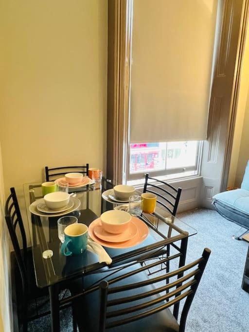 3 Notting Hill, Portobello Road-Amazing Location! Λονδίνο Εξωτερικό φωτογραφία