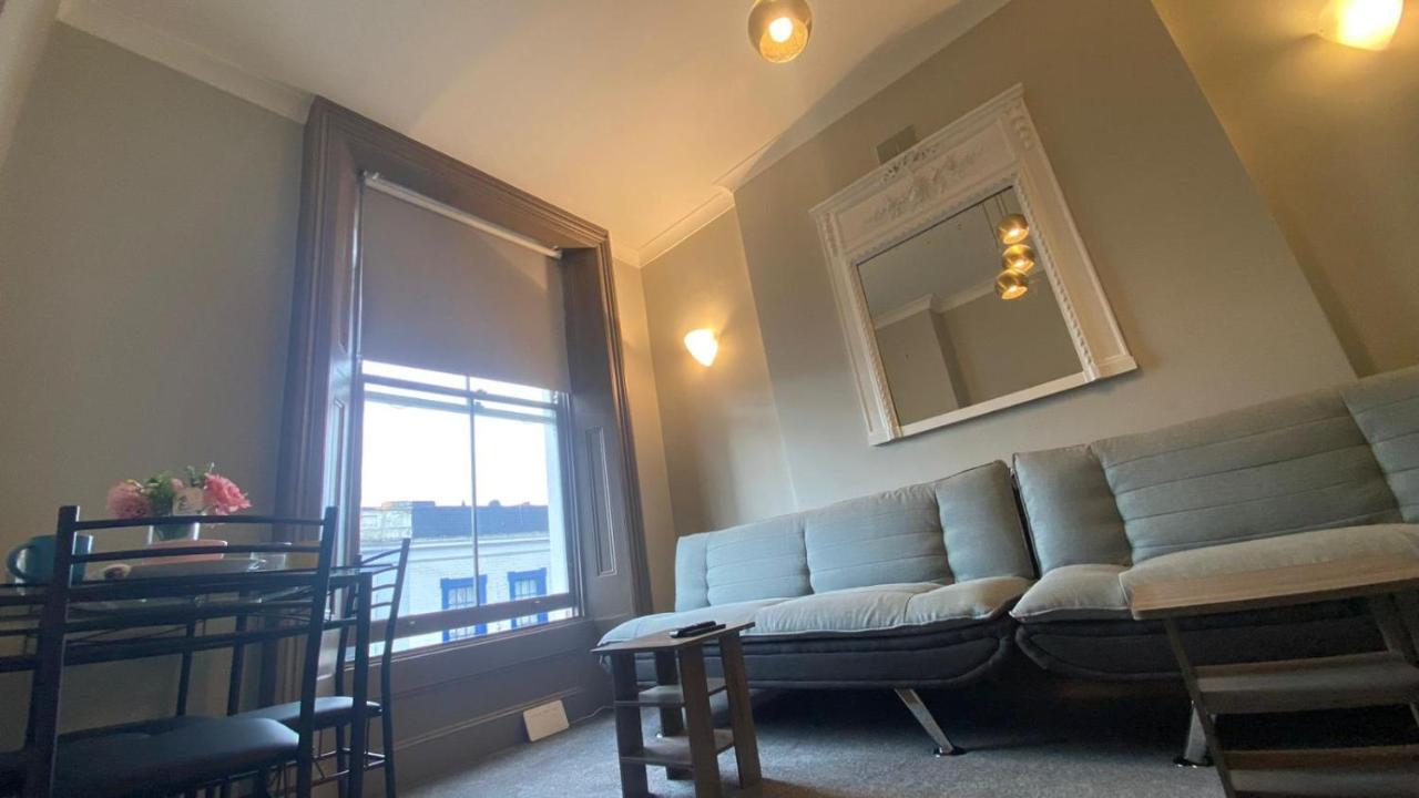 3 Notting Hill, Portobello Road-Amazing Location! Λονδίνο Εξωτερικό φωτογραφία