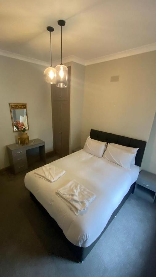 3 Notting Hill, Portobello Road-Amazing Location! Λονδίνο Εξωτερικό φωτογραφία