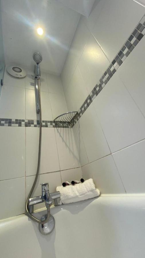 3 Notting Hill, Portobello Road-Amazing Location! Λονδίνο Εξωτερικό φωτογραφία